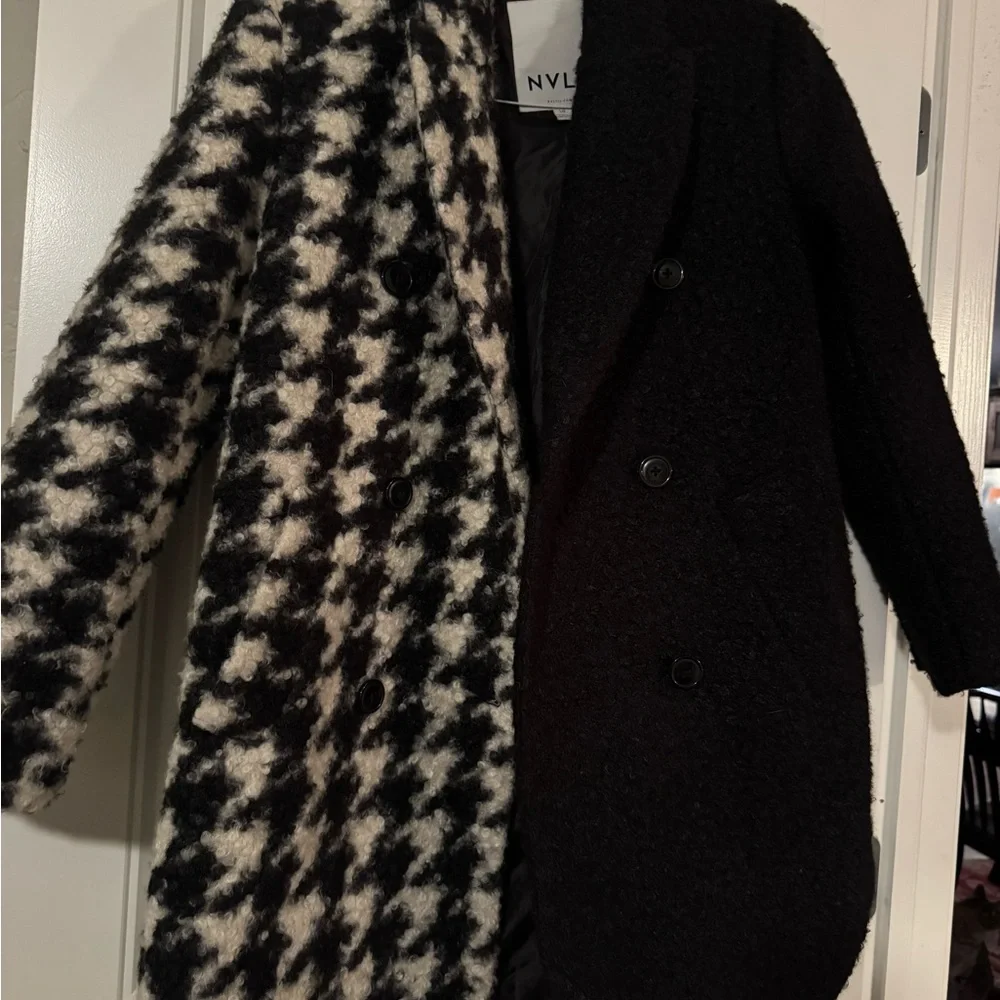 NVLT Women's Houndstooth Pea Coat in Black and White - Picture 7 of 7